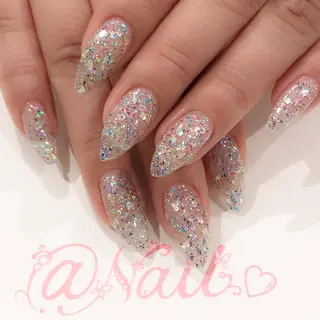 ネイル 小尾 栞のネイルデザイン