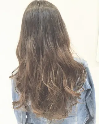 ロング カラー ハイトーン×髪質改善 KENTAのヘアスタイル