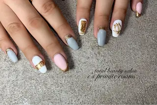 ネイル LAVISH nail salonのネイルデザイン