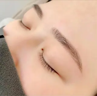 アイブロウ 𝙢 𝙖 𝙤 🩶のマツエク・マツパデザイン