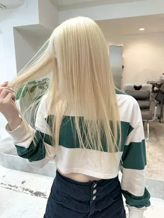 ロング カラー kai .のヘアスタイル