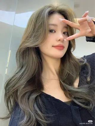 ロング カラー 💗トレンドモテヘア Natsumi 💗のヘアスタイル