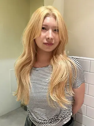 ロング カラー 🦮shiori アイドルオタク🦮のヘアスタイル