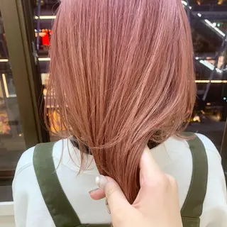 ミディアム カラー raika .のヘアスタイル