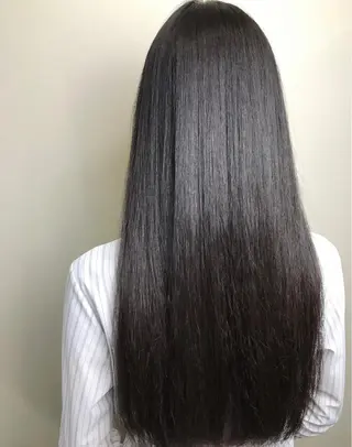 ロング 韓国風艶髪✨ 高松静香☑️のヘアスタイル
