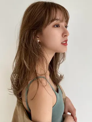 セミロング 透け感たっぷり柔らか 梨花子🌼のヘアスタイル