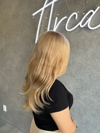 ロング カラー ARCANA イホリのヘアスタイル