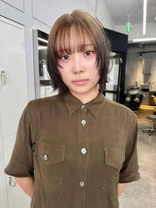 ショート ✨ブリーチ/顔周り レイヤー¦YUKA✨のヘアスタイル