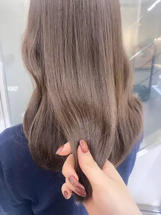 セミロング カラー 艶感/韓国風 🤍moeka🤍のヘアスタイル