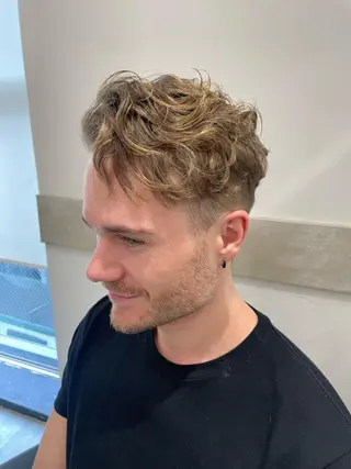 パーマ メンズ 透明感カラー✨艶髪 制作🌱山根あゆみのヘアスタイル