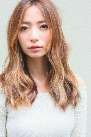 ミディアム セミロング ロング カラー パーマ iplus まつげ、眉毛、耳つぼのマツエク・マツパデザイン