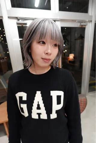 カラー wewe: momoeのヘアスタイル