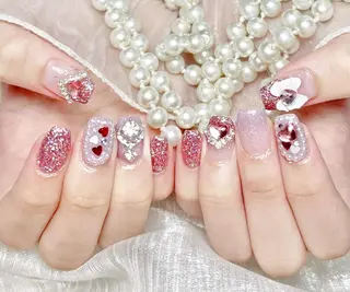 ネイル Queenie 🦋のネイルデザイン