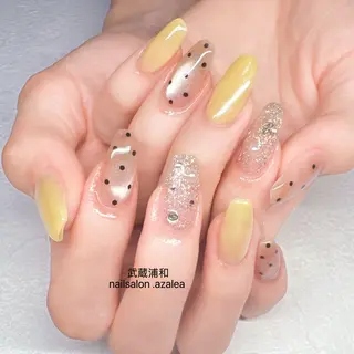 ネイル R inのネイルデザイン