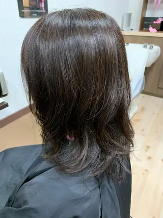 ミディアム 中本 愛理のヘアスタイル