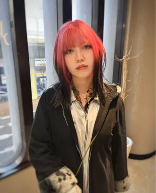 セミロング 💖艶ハイトーン髪質 改善💖ケンシンのヘアスタイル