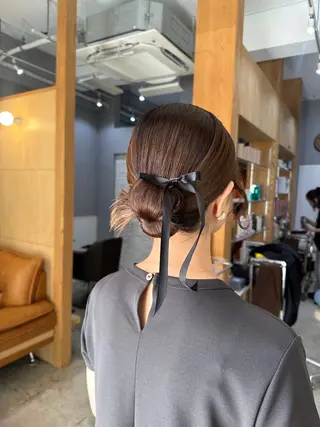 ミディアム miloc MOMOKAのヘアスタイル
