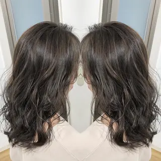 セミロング カラー ブリーチ特化 梅田本多翔のヘアスタイル