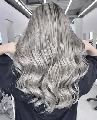 ロング カラー バレイヤージュ& 高発色カラー/市川のヘアスタイル