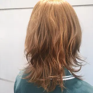 ミディアム カラー RINA🧤 デザインとボブのヘアスタイル