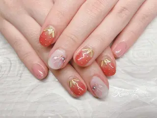 カラー ネイル 芦辺 香奈のネイルデザイン