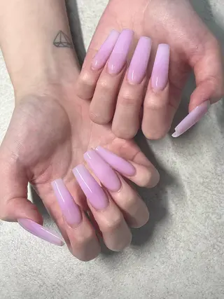 ネイル ネイルルーム チャームのネイルデザイン
