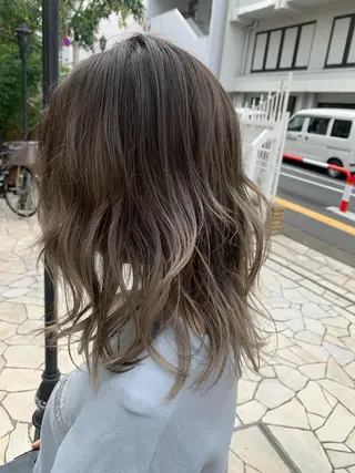 ミディアム 今村 愛美のヘアスタイル