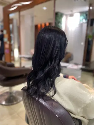 ロング 下村 和香奈のヘアスタイル