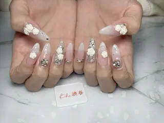 ネイル 💕鈴木ユリ パラジェル/オフ無料のネイルデザイン