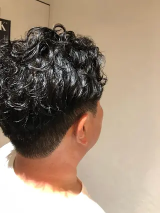 ショート パーマ メンズ 中村 玲美のヘアスタイル