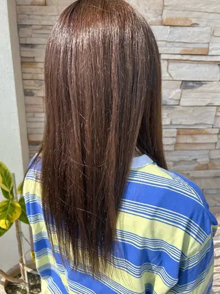 カラー TERUYA shionのヘアスタイル