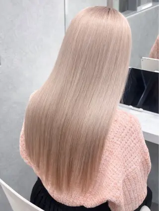 セミロング カラー Lond Le'a /ハイトーンカラーのヘアスタイル