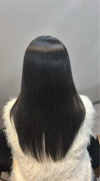 カラー レイヤー✂︎ぷつボブ 艶カラー🤍noaのヘアスタイル