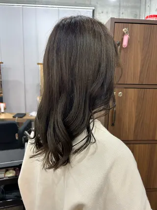 ミディアム 土佐 凪紗のヘアスタイル