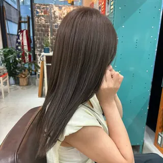 セミロング カラー オカベ ショウマのヘアスタイル