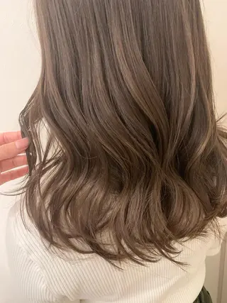 ロング カラー 韓国ヘア/暖色カラー 新美多英のヘアスタイル