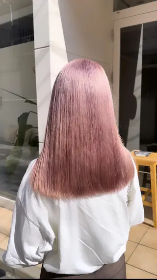 ショート カラー ハイトーン特化サロン 代表 中谷蓮のヘアスタイル