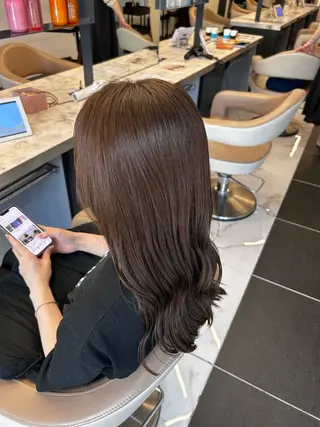 ロング カラー 小向 音緒のヘアスタイル