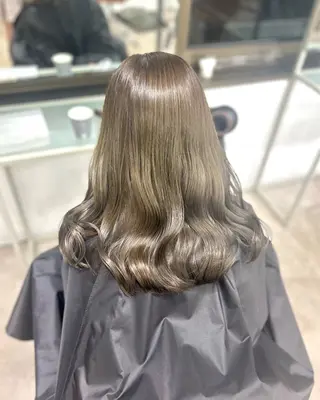 カラー 🫧新宿美容師 ヒナコ🫧のヘアスタイル