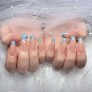 ネイル Hin Nailsのネイルデザイン
