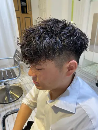 ショート パーマ メンズ 神奈川大学最寄り白楽 三本松巧のヘアスタイル