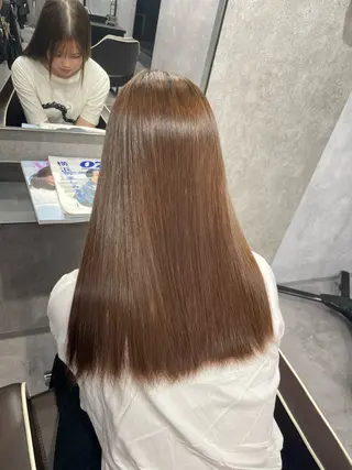 ロング 韓国風レイヤーカラー ライムのヘアスタイル