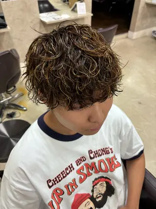 カラー パーマ メンズ 会社で浮かない ビジネスヘア/心斎橋のヘアスタイル
