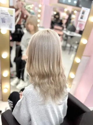 セミロング カラー 甘ふわgirly🎀 ハイトーン🤍Ramのヘアスタイル