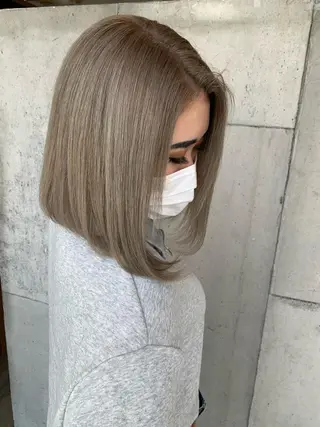 ミディアム カラー Mikuri 【Little】のヘアスタイル