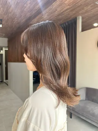 ミディアム カラー 川筋 桃果のヘアスタイル