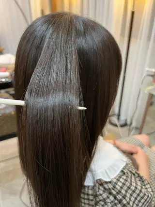 セミロング amie上尾【アミ】 RINAのヘアスタイル