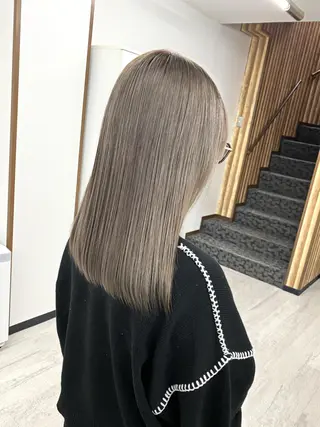 カラー 【BIBBIDI】 MIKIのヘアスタイル