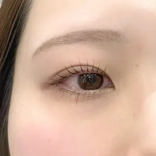 マツエク・マツパ イワイ こはるの眉毛・アイブロウイメージ