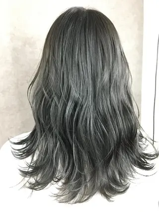 セミロング カラー ツイストスパイラル パーマ✂︎ KYOUのヘアスタイル